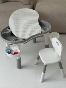 дитячий столик